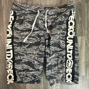 Ecko Unltd Tiger Camo Shorts Men’s L Drawstring Elastic Waist Side Logo Pockets